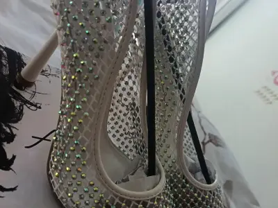Pantofi cu toc și încălțăminte sport