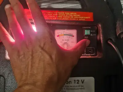 robot pornire auto 