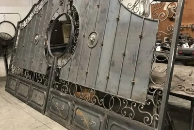 Porți și garduri din fier forjat – modele premium | Execuție la comandă