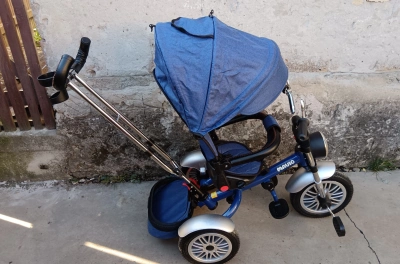 Vând tricicletă pentru copii