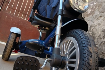 Vând tricicletă pentru copii